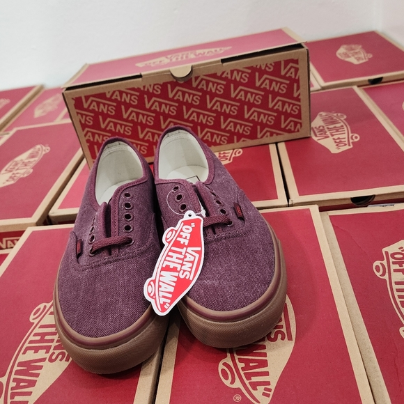 Vans OFF THE WALL Classic Skateboard Shoe,unisex M 7, W8.5, Maroon Burgundy Gum - Picture 7 of 12